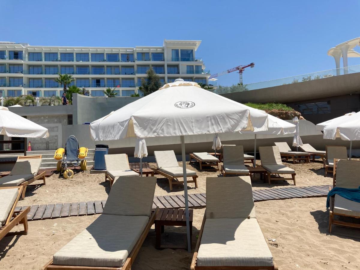 Sun Julz Apartments On The Beach Paphos Exteriör bild